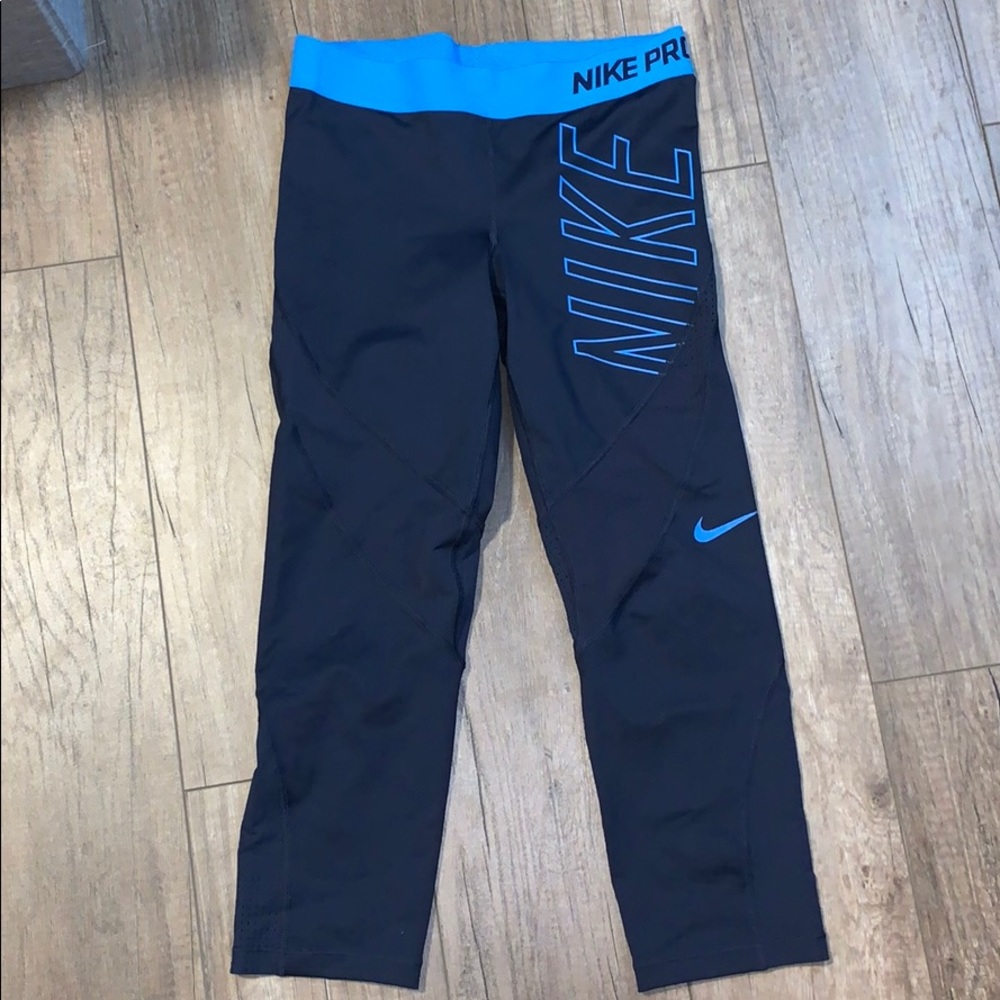Nike leggings
